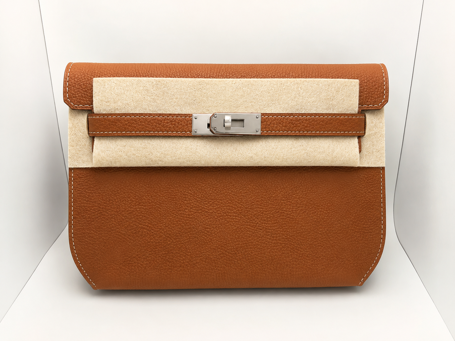 Men's Signature Leather Pouch